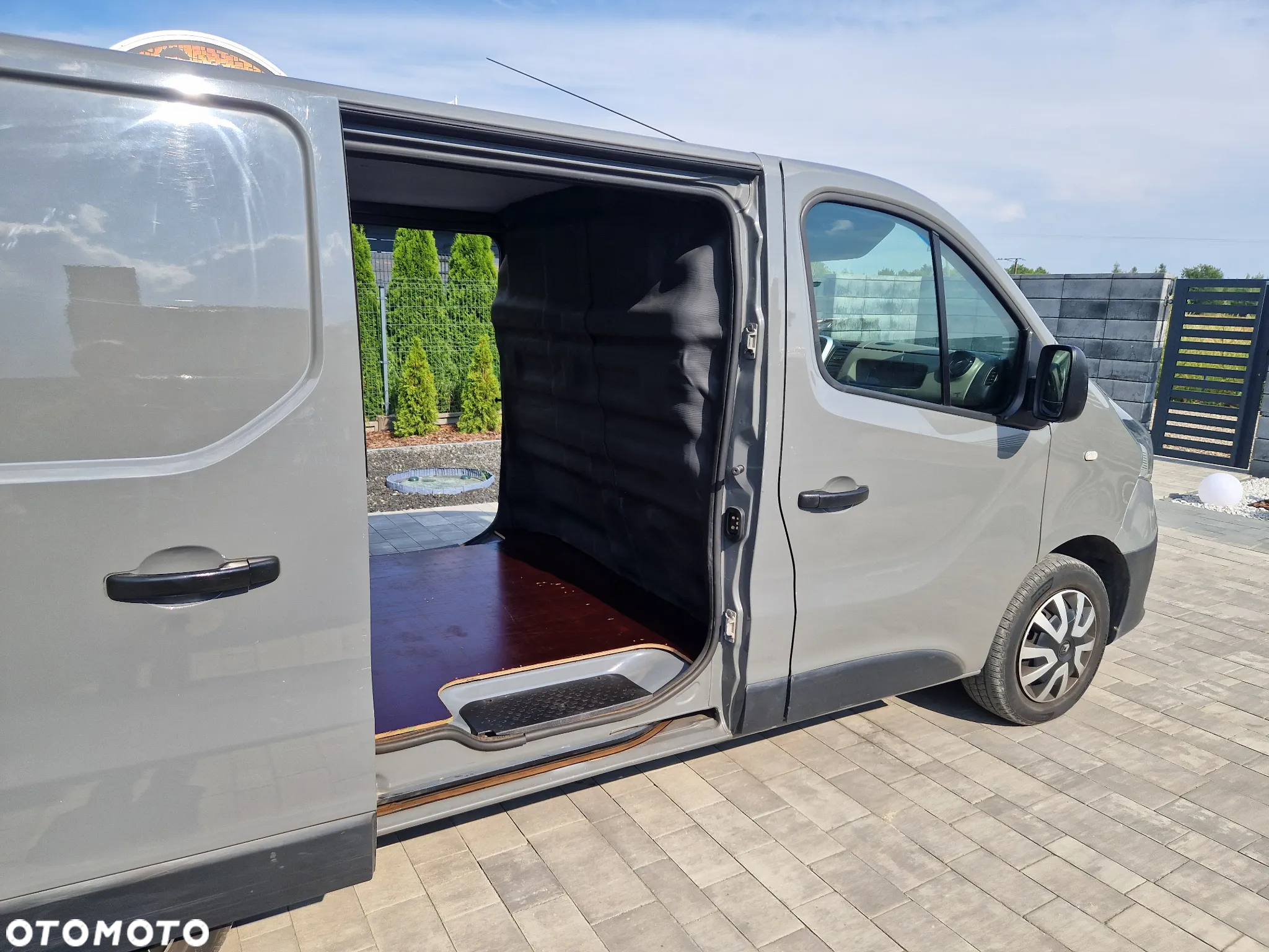 Renault Trafic - 9