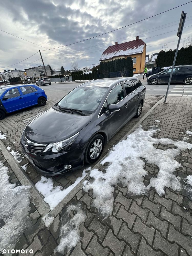 Toyota Avensis 2.0 D-4D Active - 1