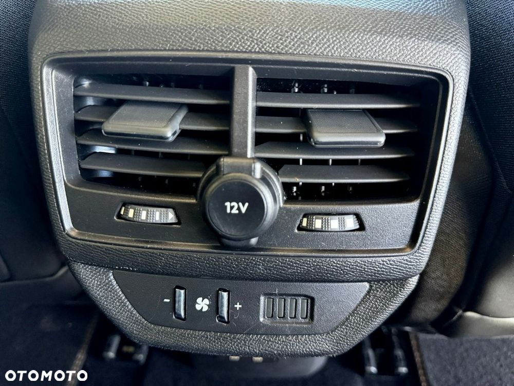 Peugeot 5008 - 26