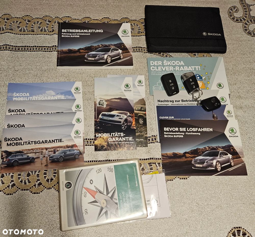 Skoda Superb 2.0 TDI DSG SportLine - 22