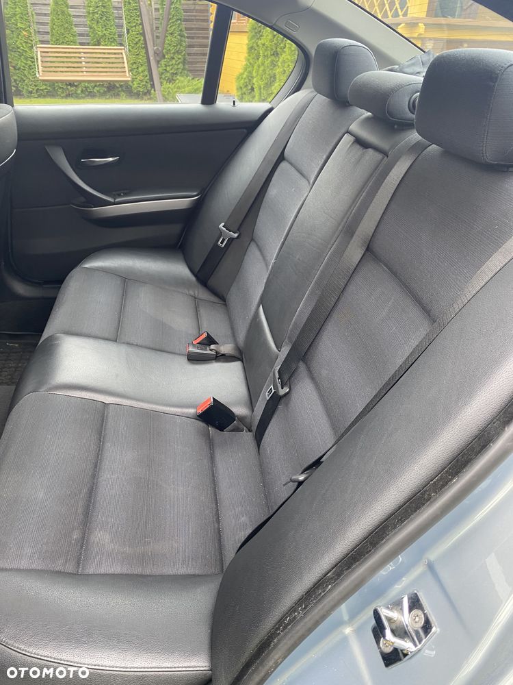 BMW Seria 3 318d - 6