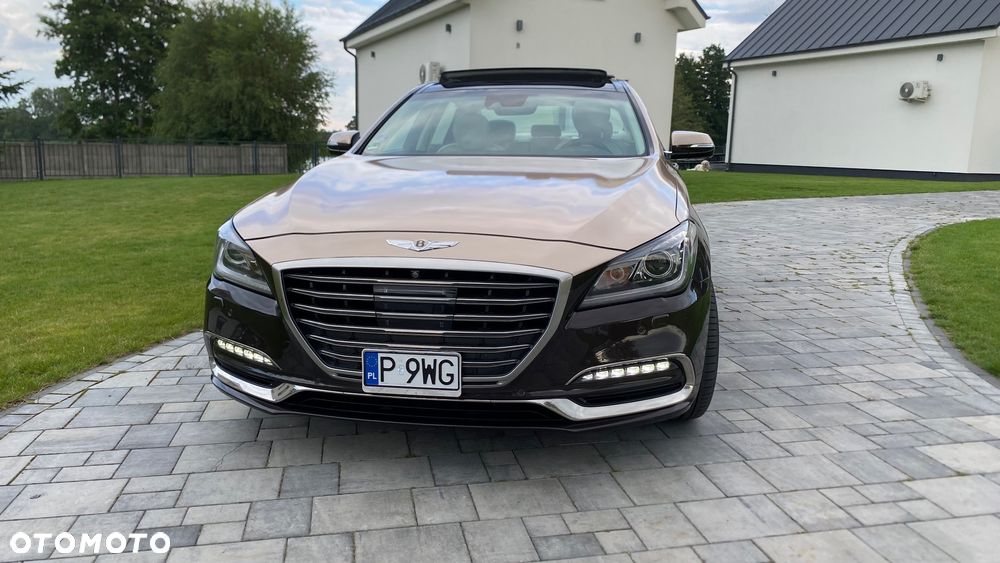 Hyundai Genesis - 1