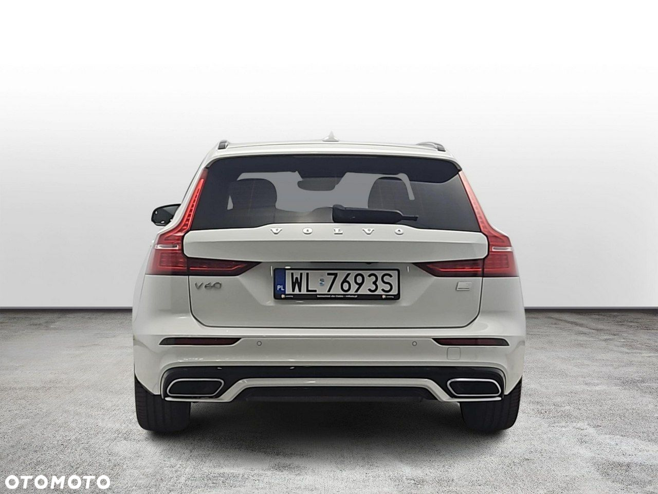 Volvo V60 T8 AWD Plug-In Hybrid R-Design - 4