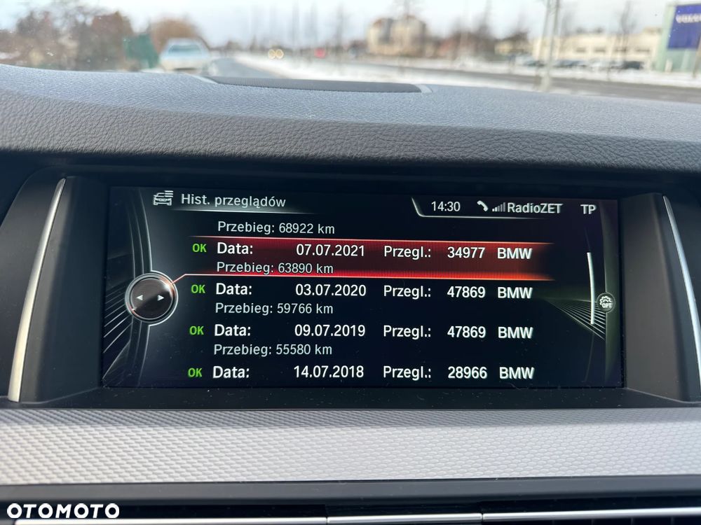 BMW Seria 5 528i xDrive - 24