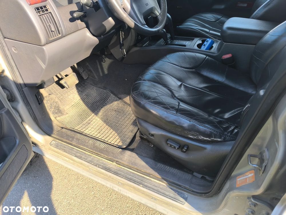 Jeep Grand Cherokee - 17