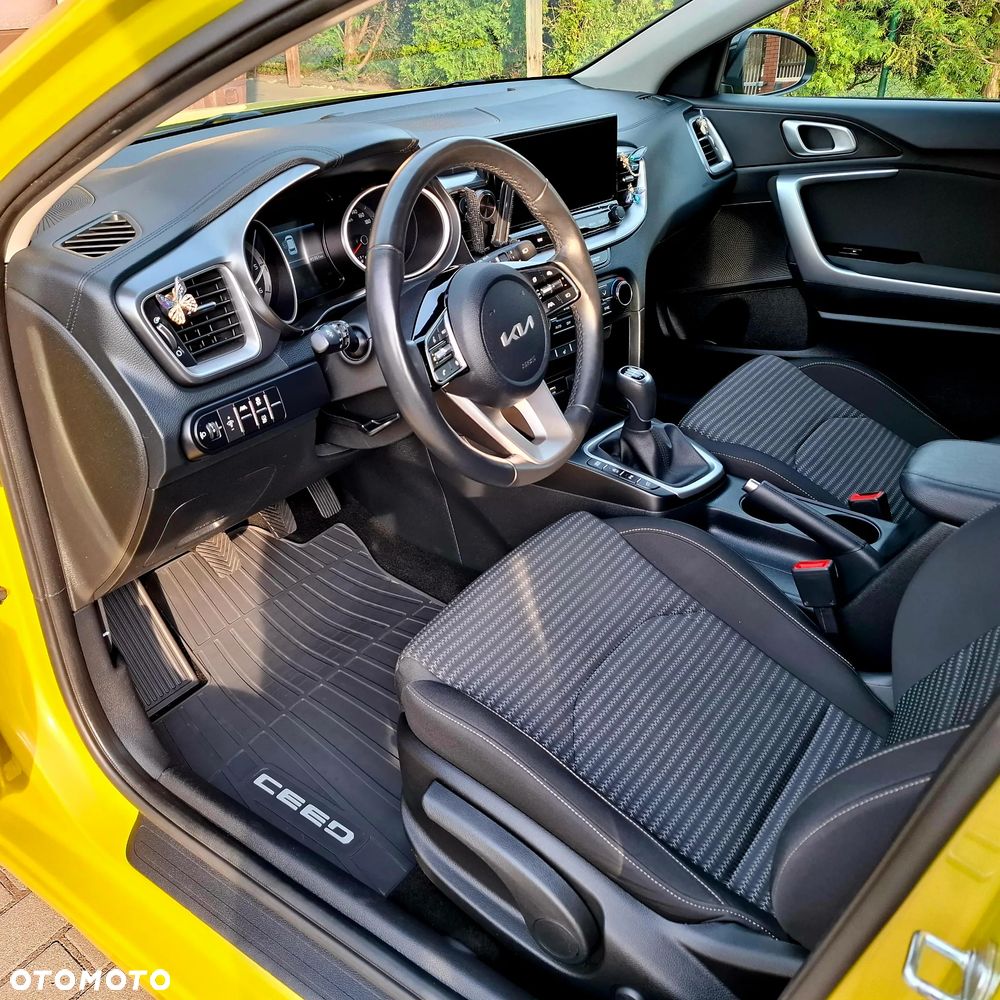 Kia Ceed 1.6 CRDi (48V Mild-Hybrid) Vision - 8