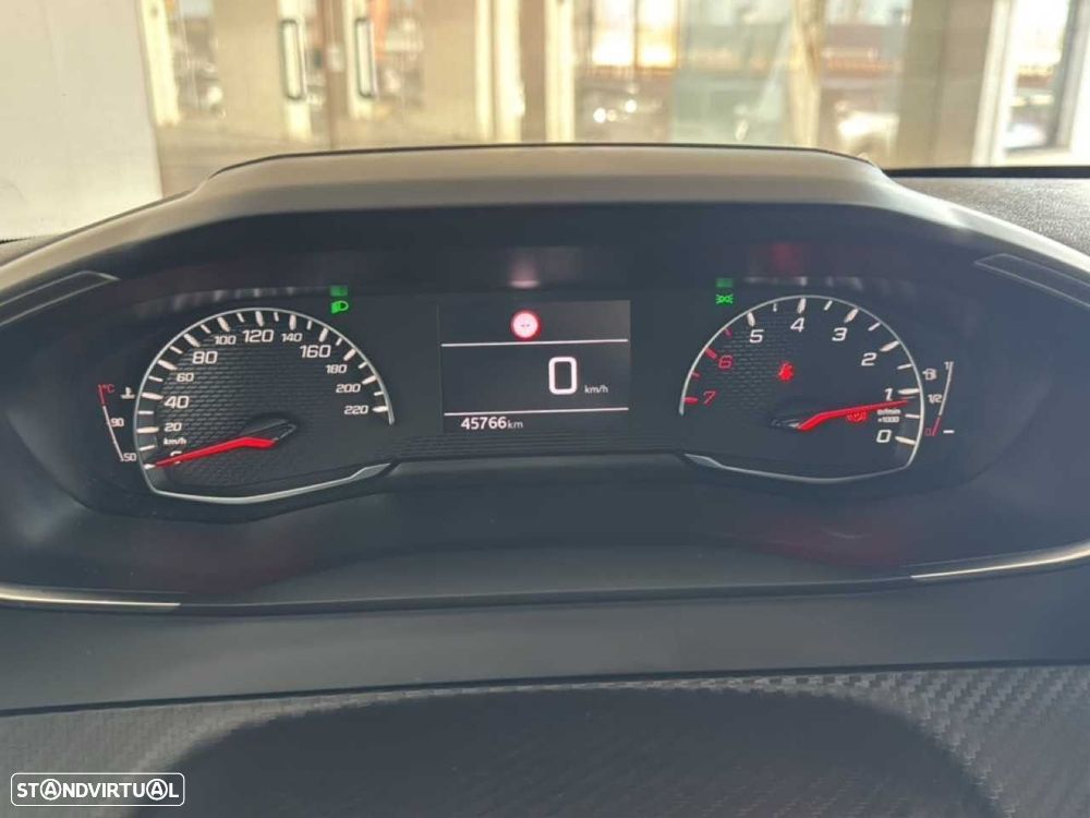 Peugeot 208 1.2 PureTech Active Pack - 19