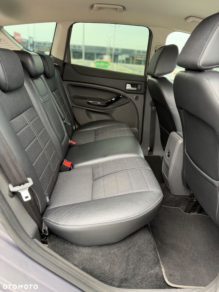 Ford Kuga 2.0 TDCi 4WD Titanium - 13