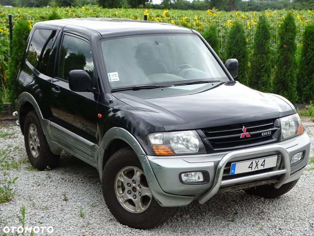 Mitsubishi Pajero - 12