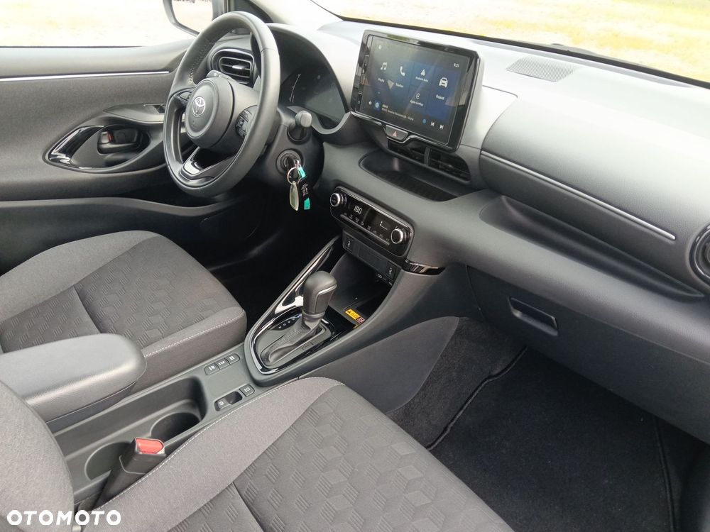 Toyota Yaris Hybrid 1.5 Style - 11