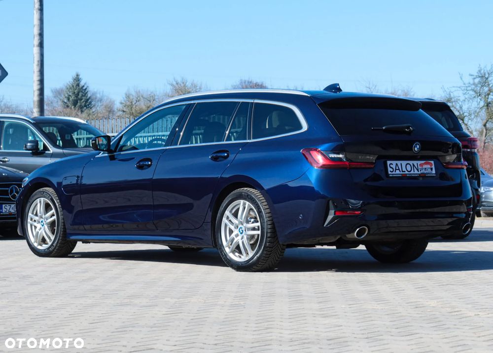 BMW Seria 3 320e Sport Line - 35