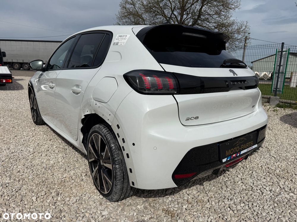 Peugeot 208 - 3