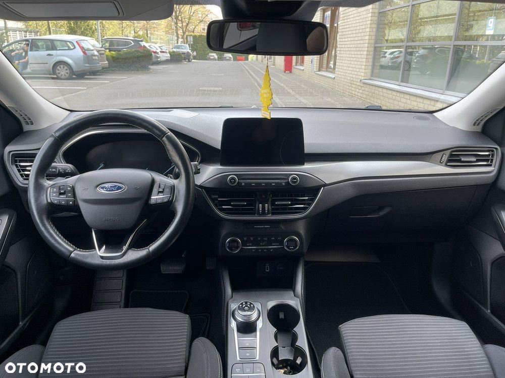 Ford Focus - 25