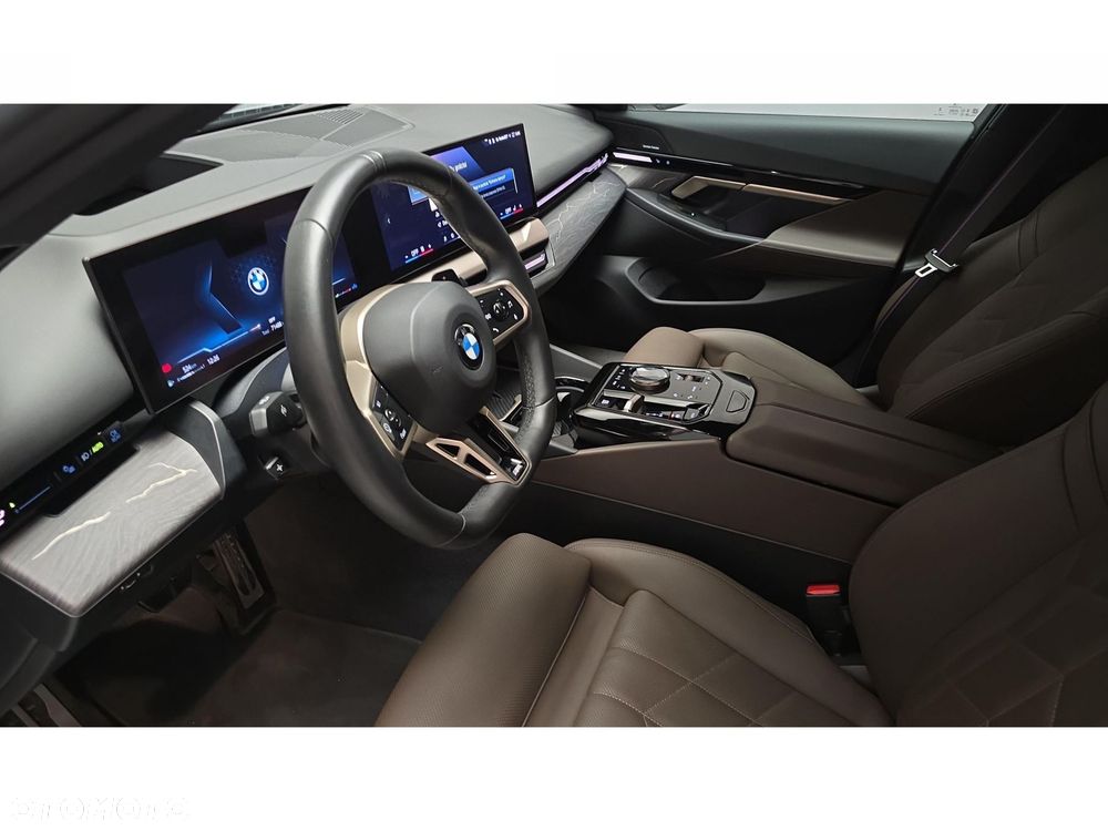 BMW Seria 5 - 16