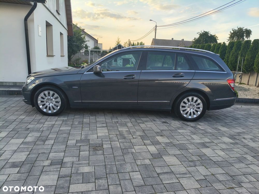 Mercedes-Benz Klasa C 180 Kompressor BlueEFFICIENCY Avantgarde - 4