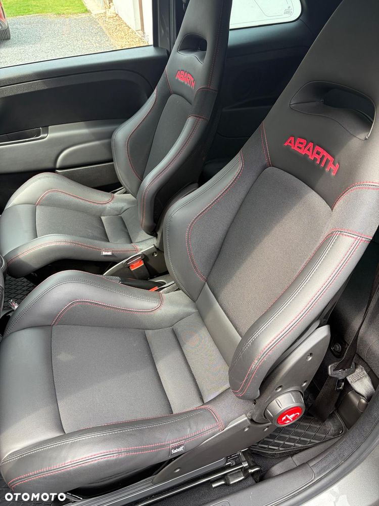Abarth 695 1.4 T-Jet 16v MTA - 18