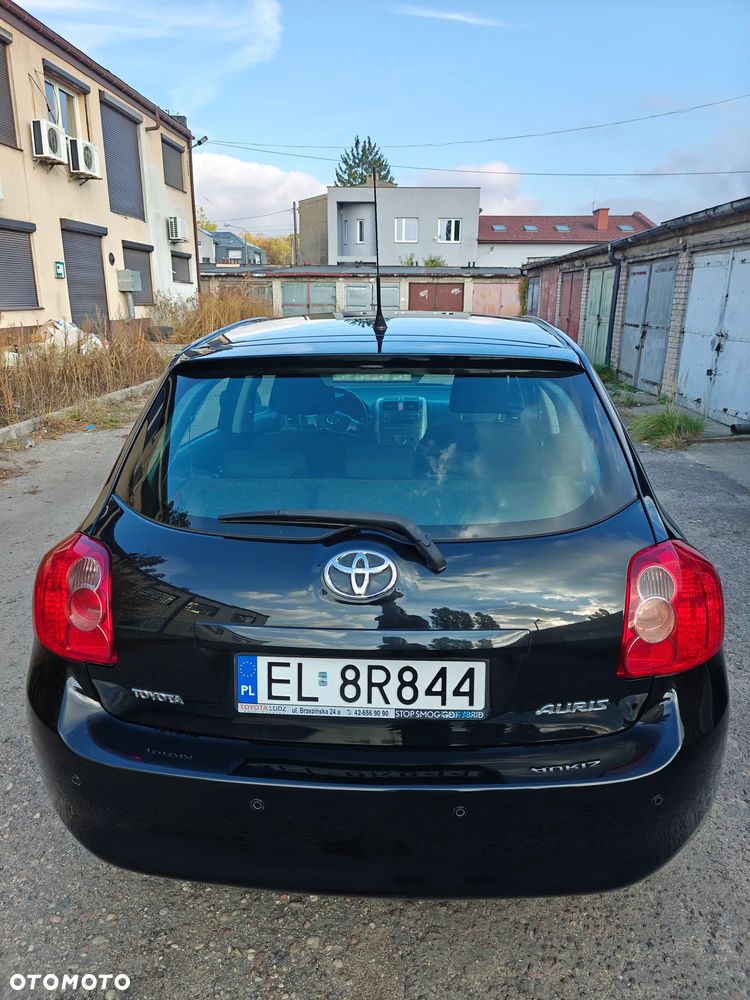 Toyota Auris 2.0 D-4D Prestige - 16