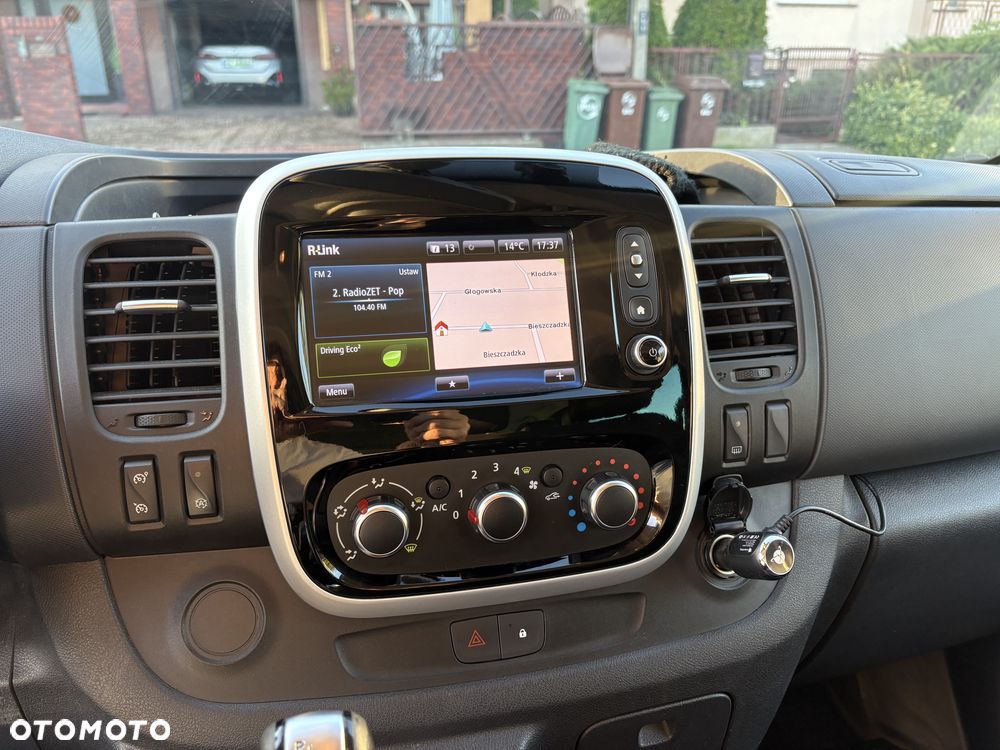 Renault Trafic Grand 2.0 dCi EDC - 8