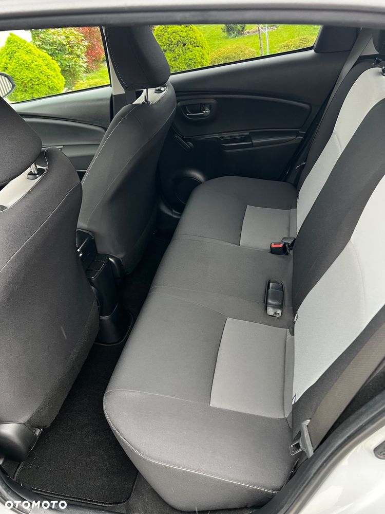 Toyota Yaris 1.5 Premium - 15