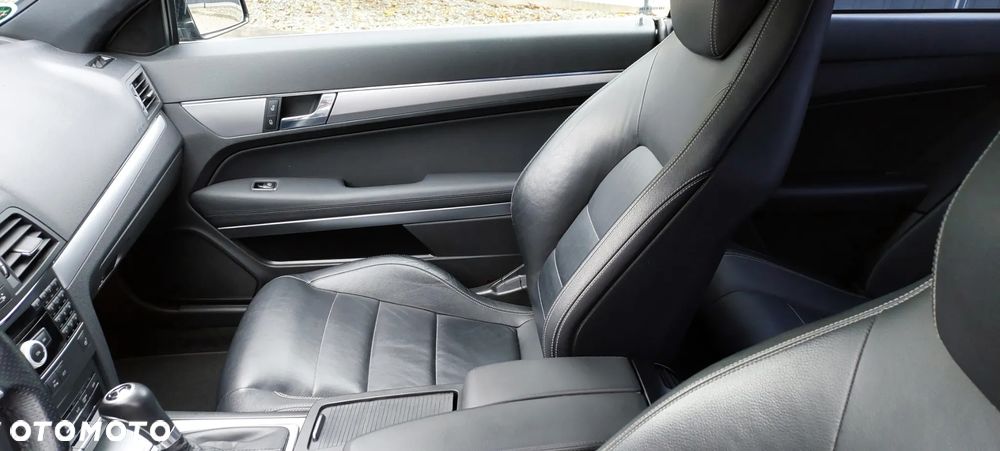 Mercedes-Benz Klasa E - 31