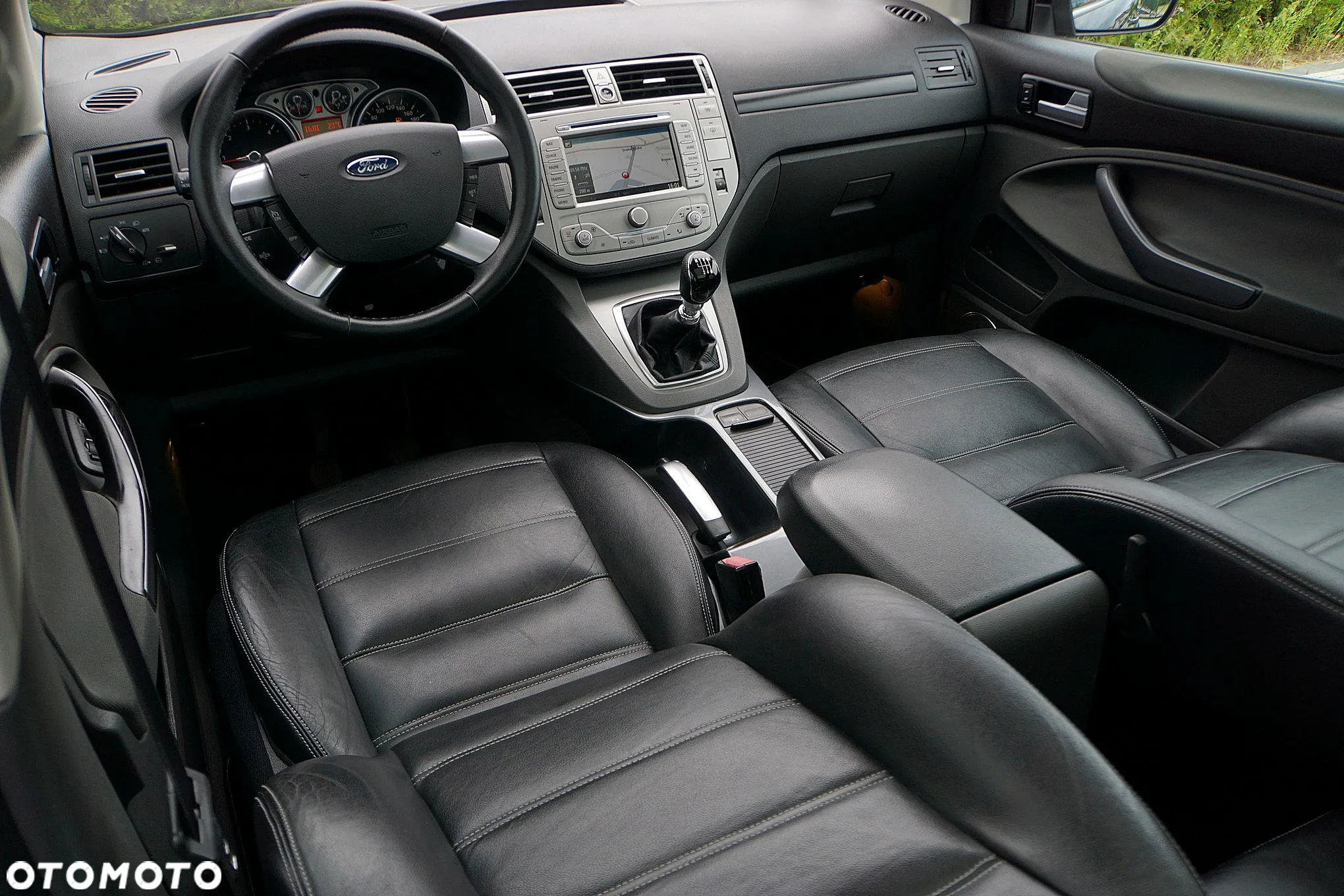 Ford Kuga 2.0 TDCi 4x4 Titanium - 19