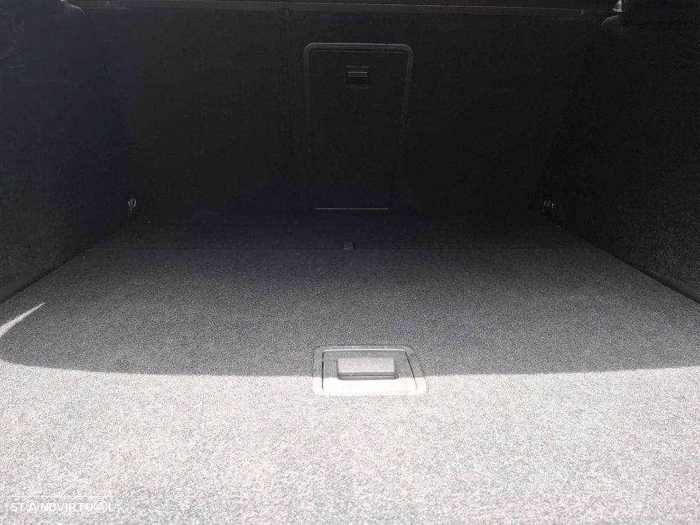 VW Golf Variant 2.0 TDi Confortline - 9