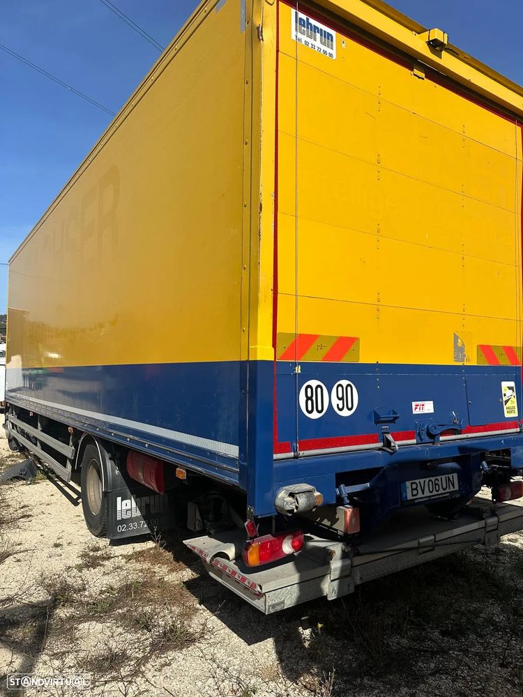 Volvo FL 250 16 TON C/ PLATAFORMA RETRÁTIL - 4