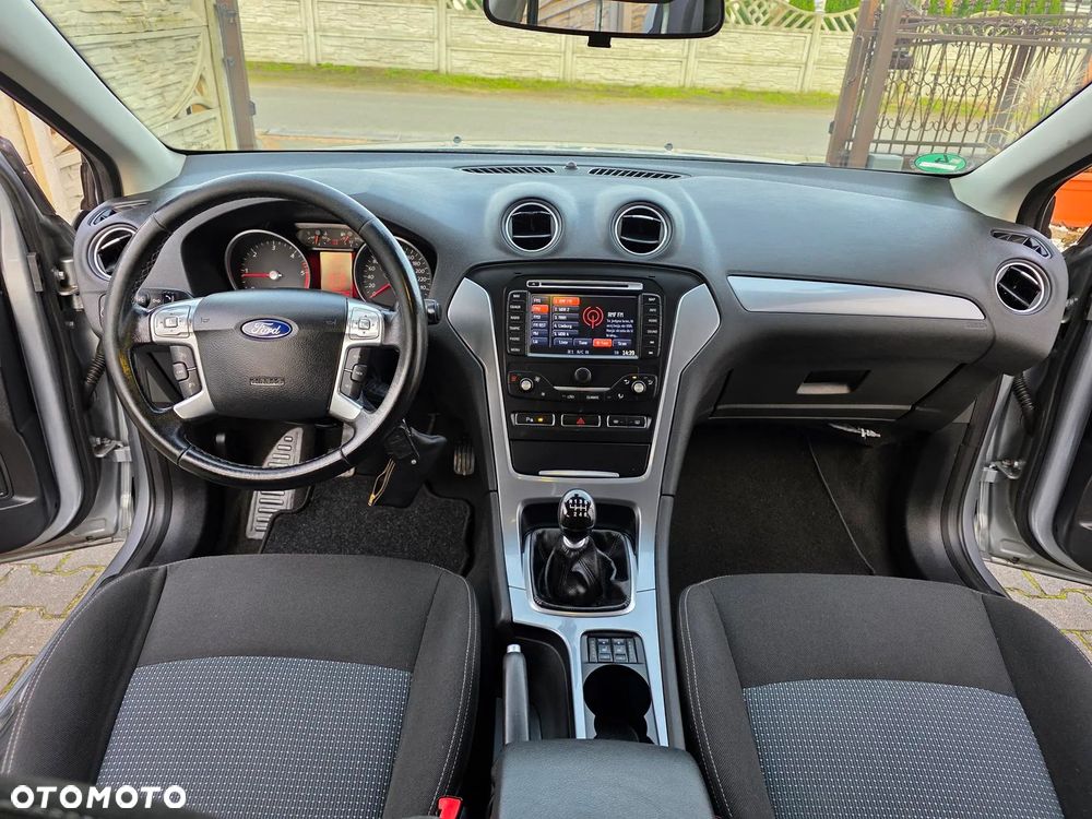 Ford Mondeo 2.0 TDCi Ambiente - 35