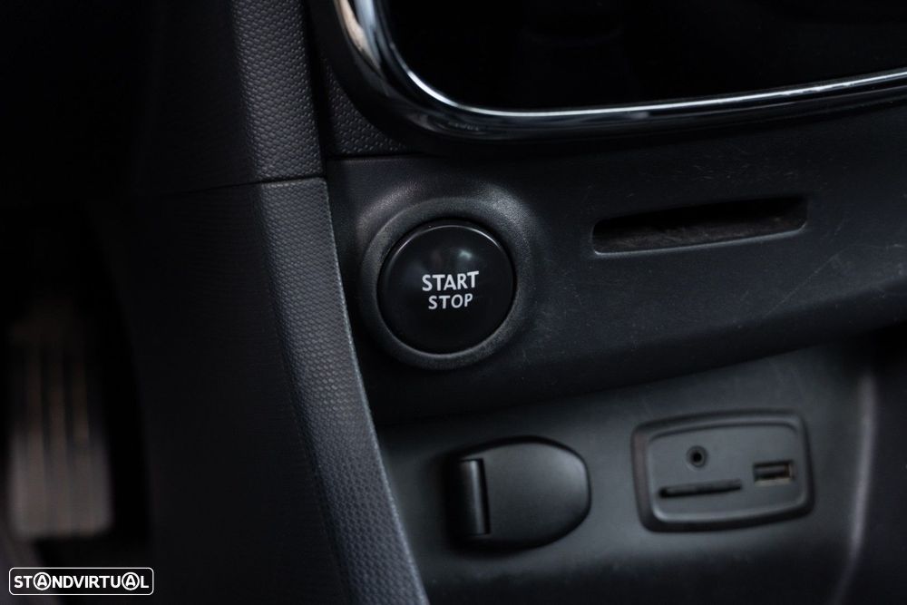 Renault Clio 1.5 dCi Limited EDition - 29