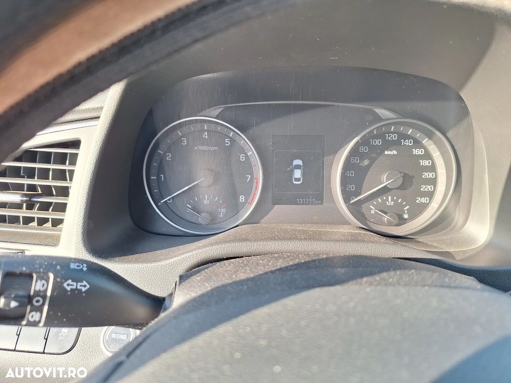 Hyundai Elantra 1.6 MPi Highway - 9