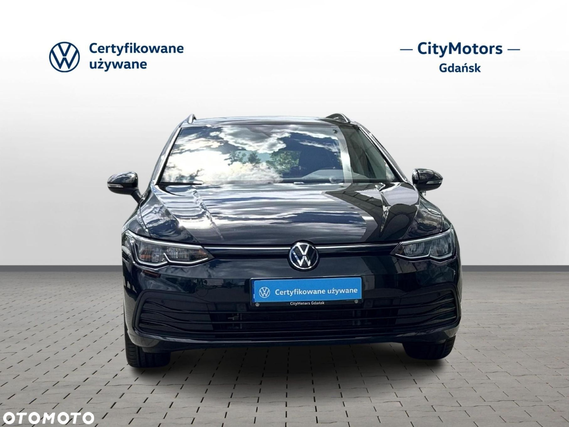 Volkswagen Golf - 8