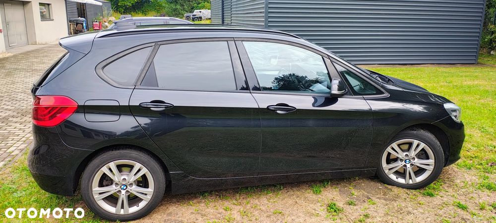BMW Seria 2 218i - 11