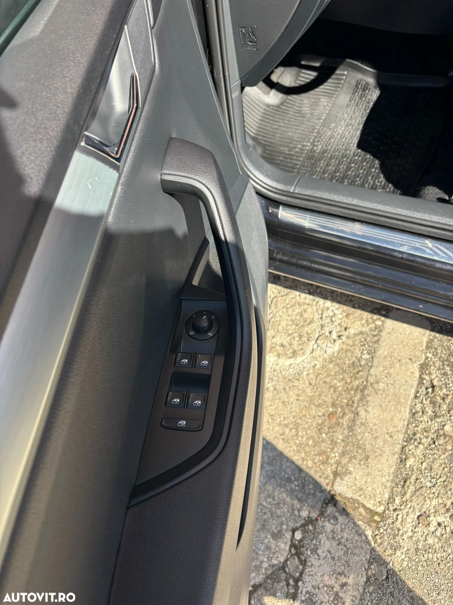 Skoda Superb 2.0 TDI DSG Ambition - 16