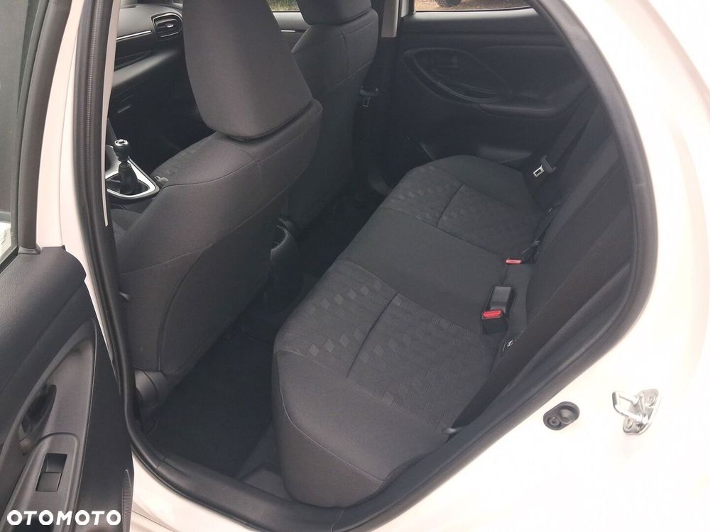 Toyota Yaris 1.5 Comfort - 10