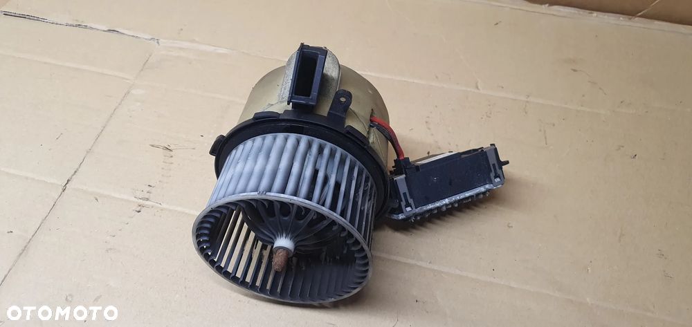 Wentylator silnik dmuchawy nagrzewnicy rezystor Audi A4 B8 8K0820521 - 5