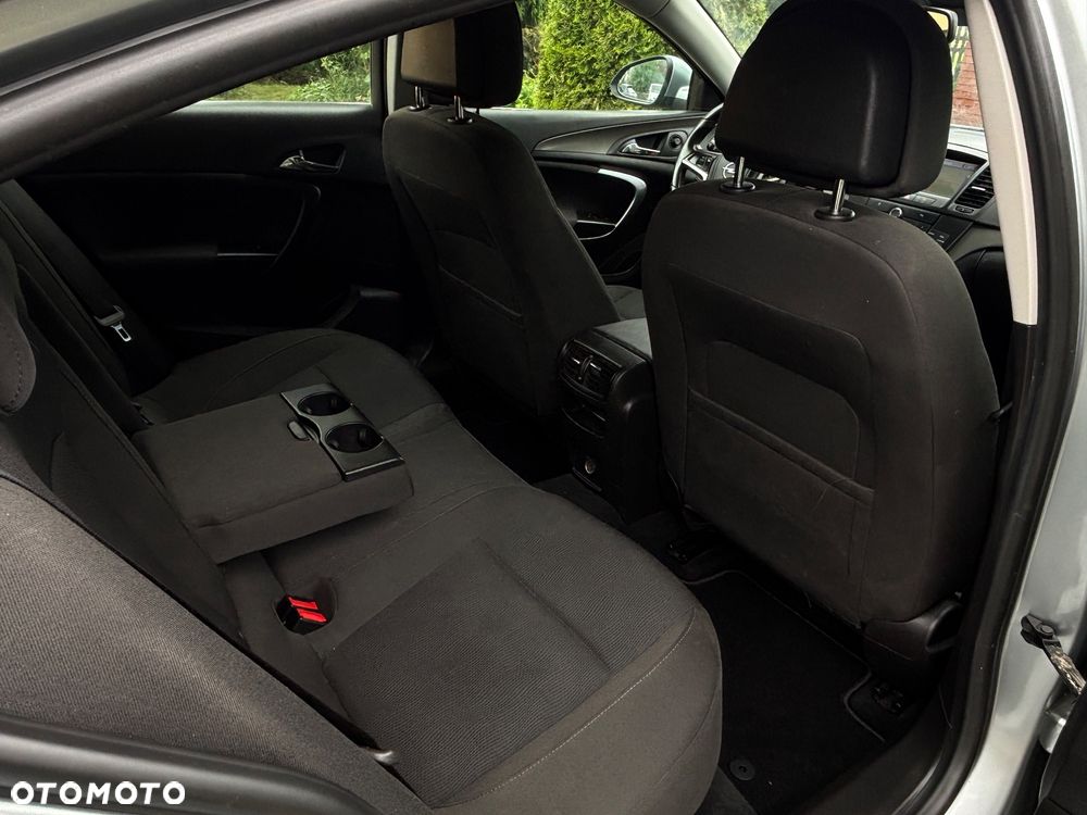 Opel Insignia - 30