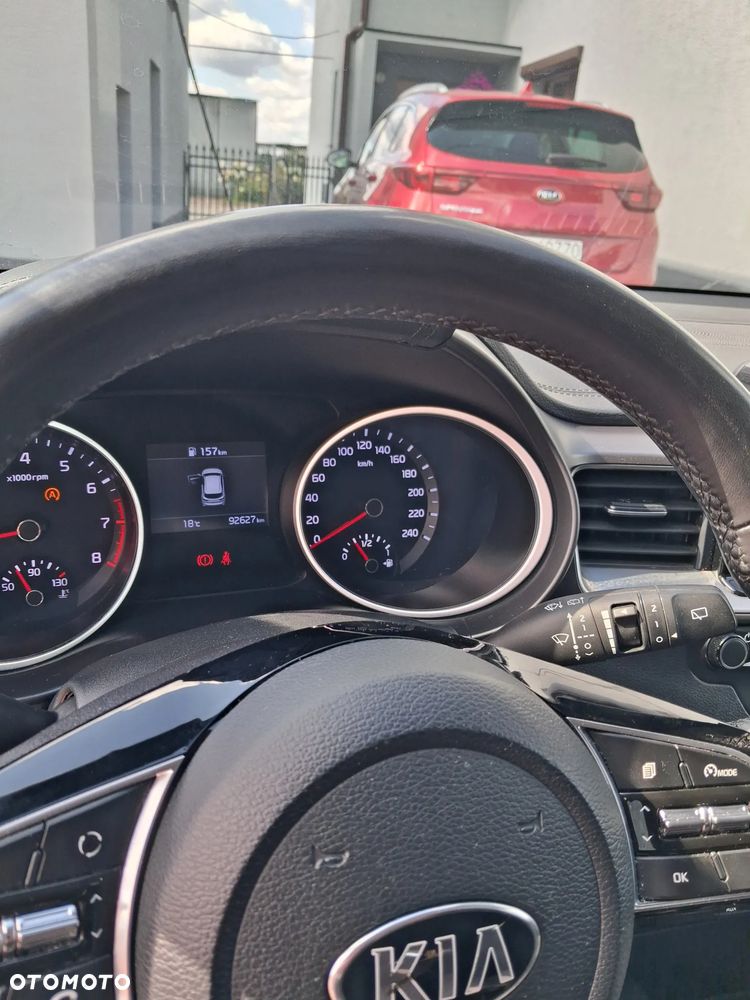 Kia Ceed - 13