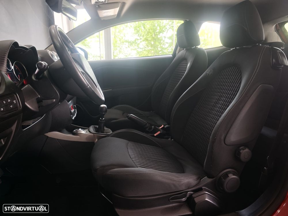 Alfa Romeo MiTo 1.3 JTD Distinctive - 25