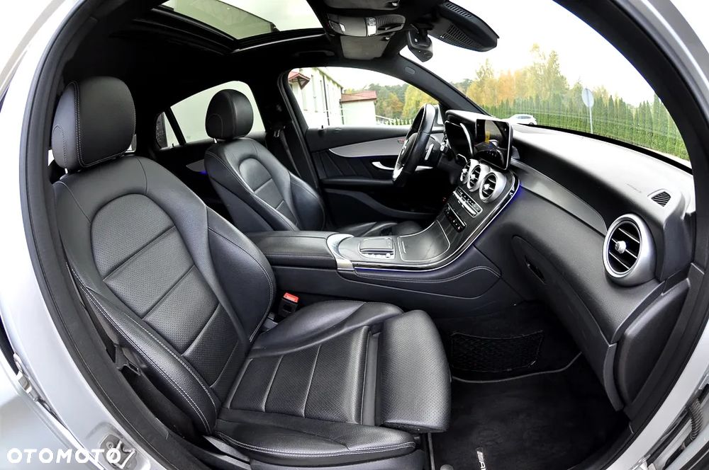 Mercedes-Benz GLC 200 d 4Matic 9G-TRONIC AMG Line - 23