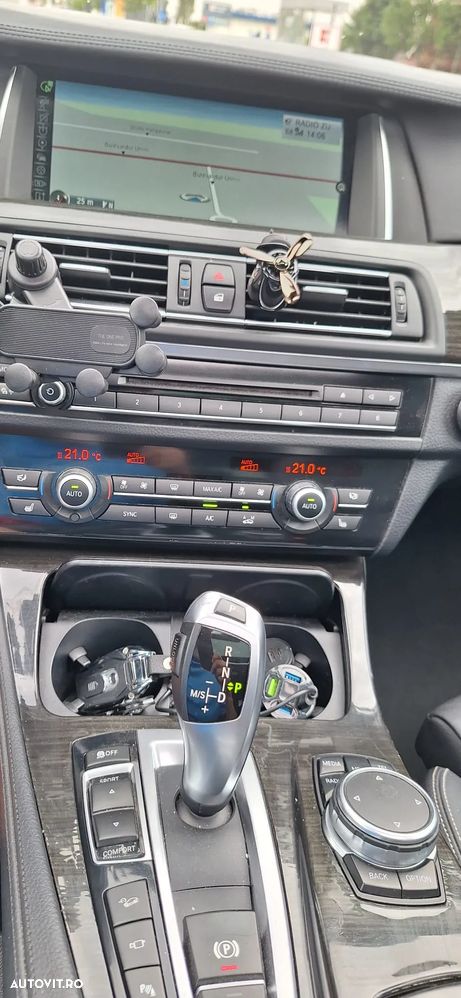 BMW Seria 5 520d Touring Aut. Luxury Line - 29