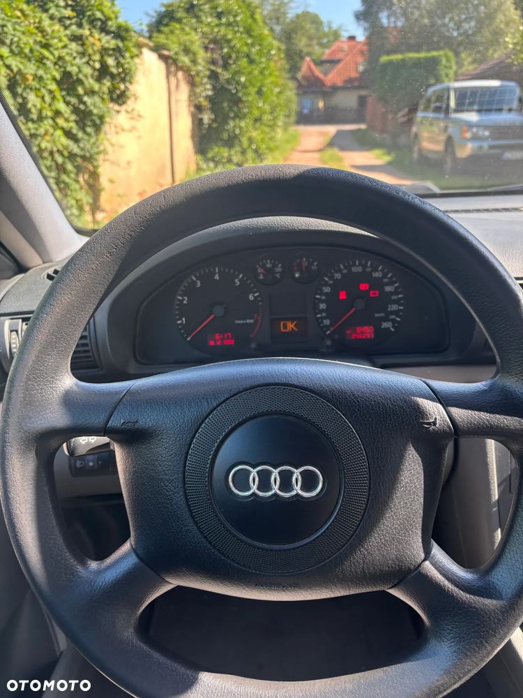 Audi A4 Limousine - 9