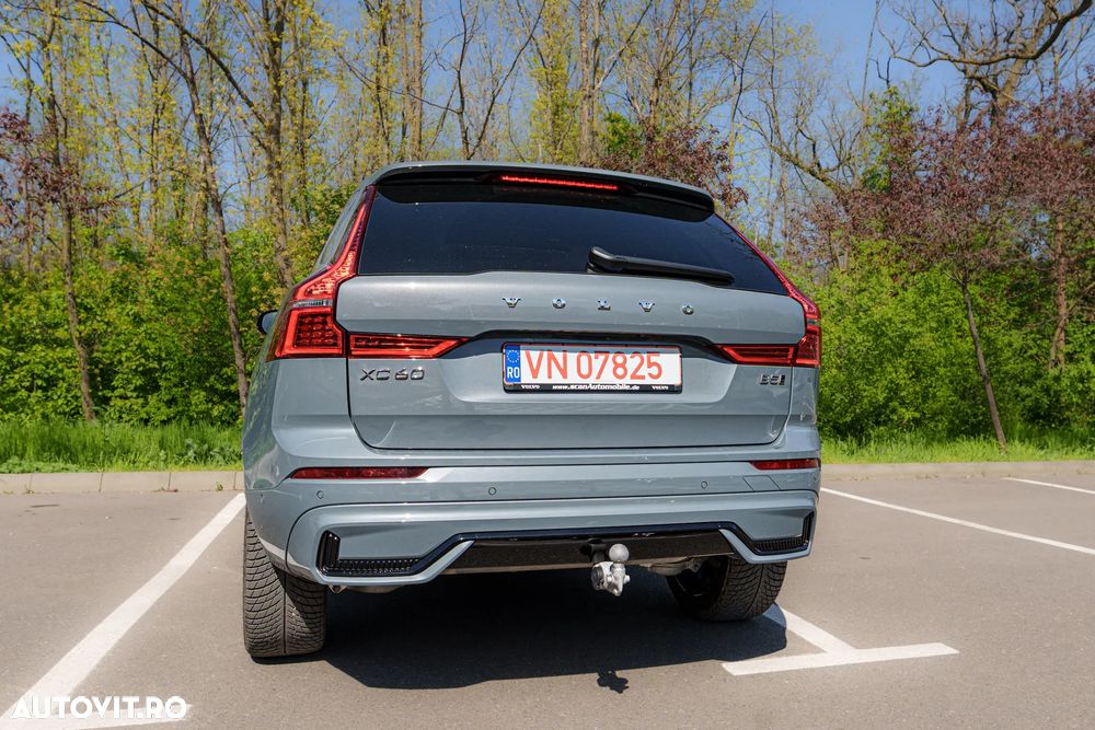 Volvo XC 60 B5 MHEV AT AWD Ultimate Dark - 21