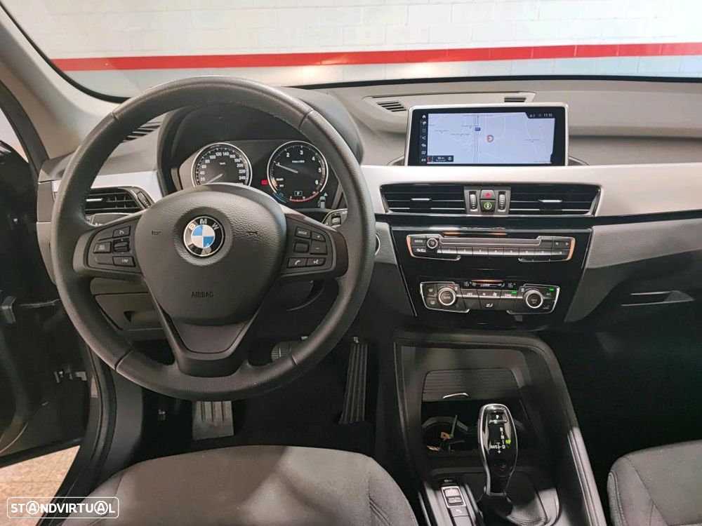 BMW X1 16 d sDrive Pack Essence Auto - 7