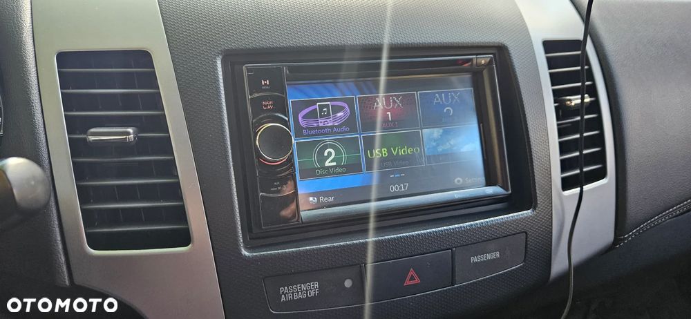 Mitsubishi Outlander - 22