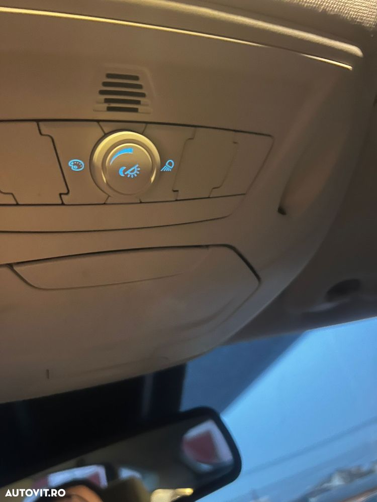 Ford Focus 1.6 TDCI DPF Titanium - 18