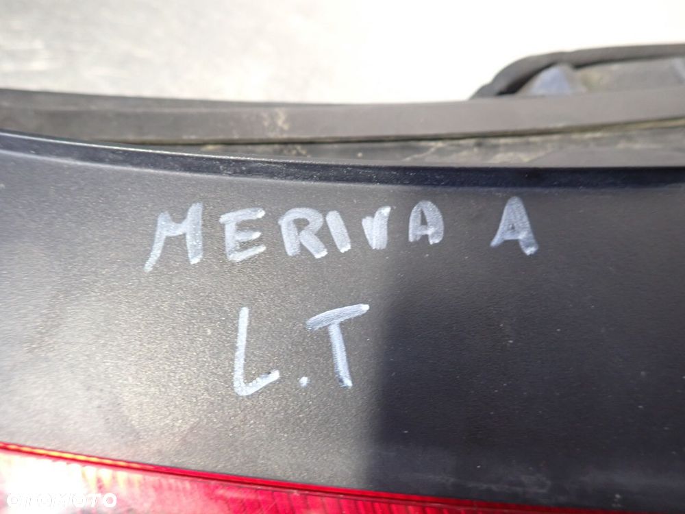 LAMPA LEWA TYLNA OPEL MERIVA A - 4