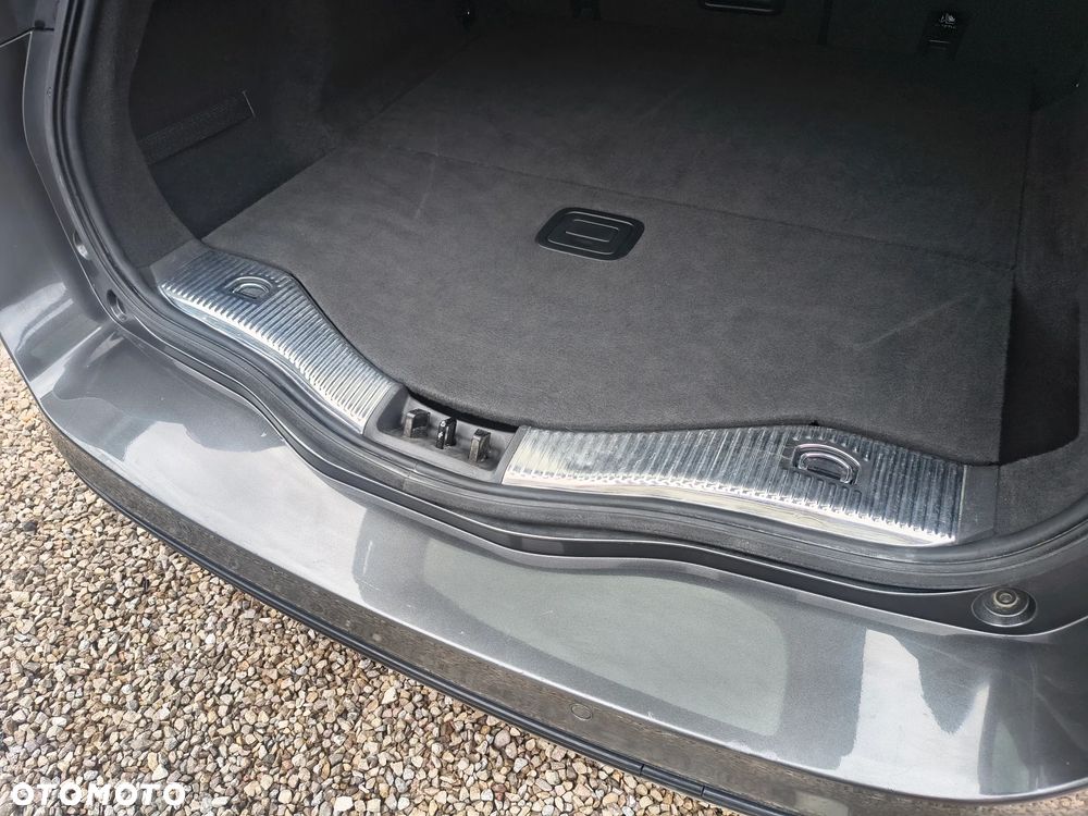 Ford Mondeo 2.0 EcoBlue Titanium - 13