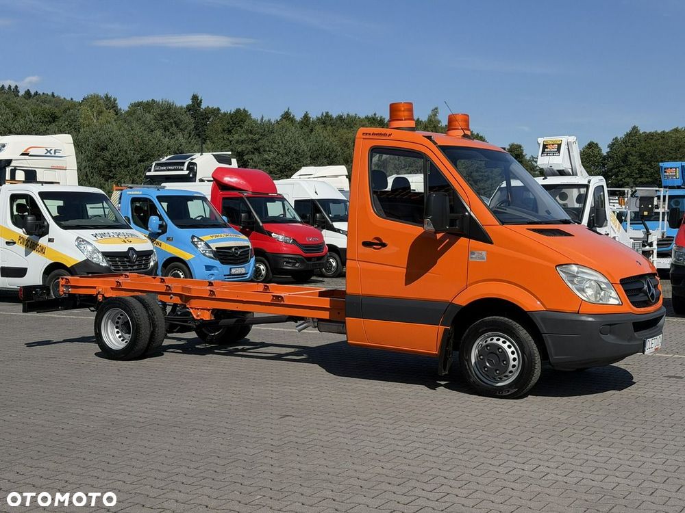 Mercedes-Benz Sprinter - 9