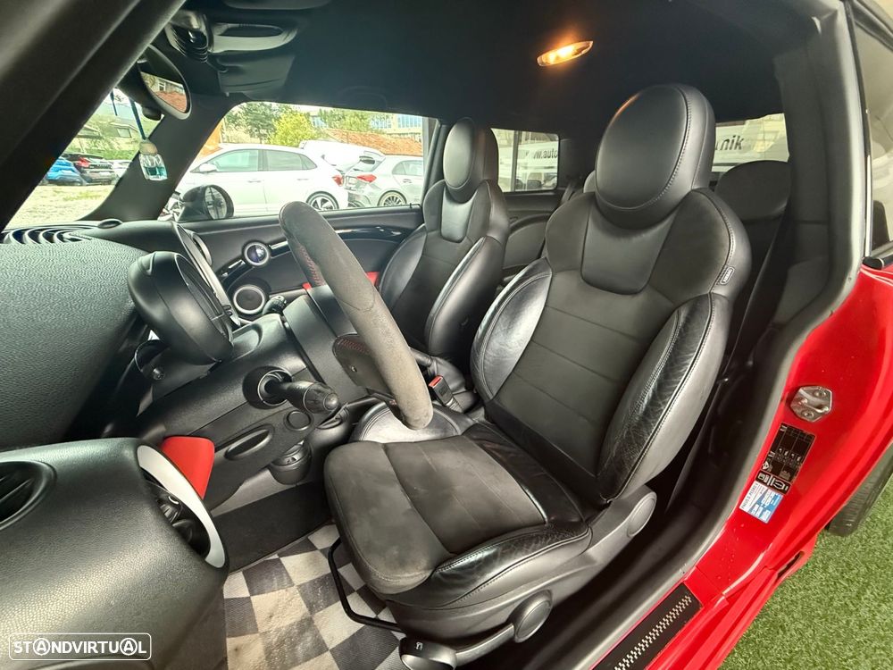 MINI 3 Portas Cooper D - 5