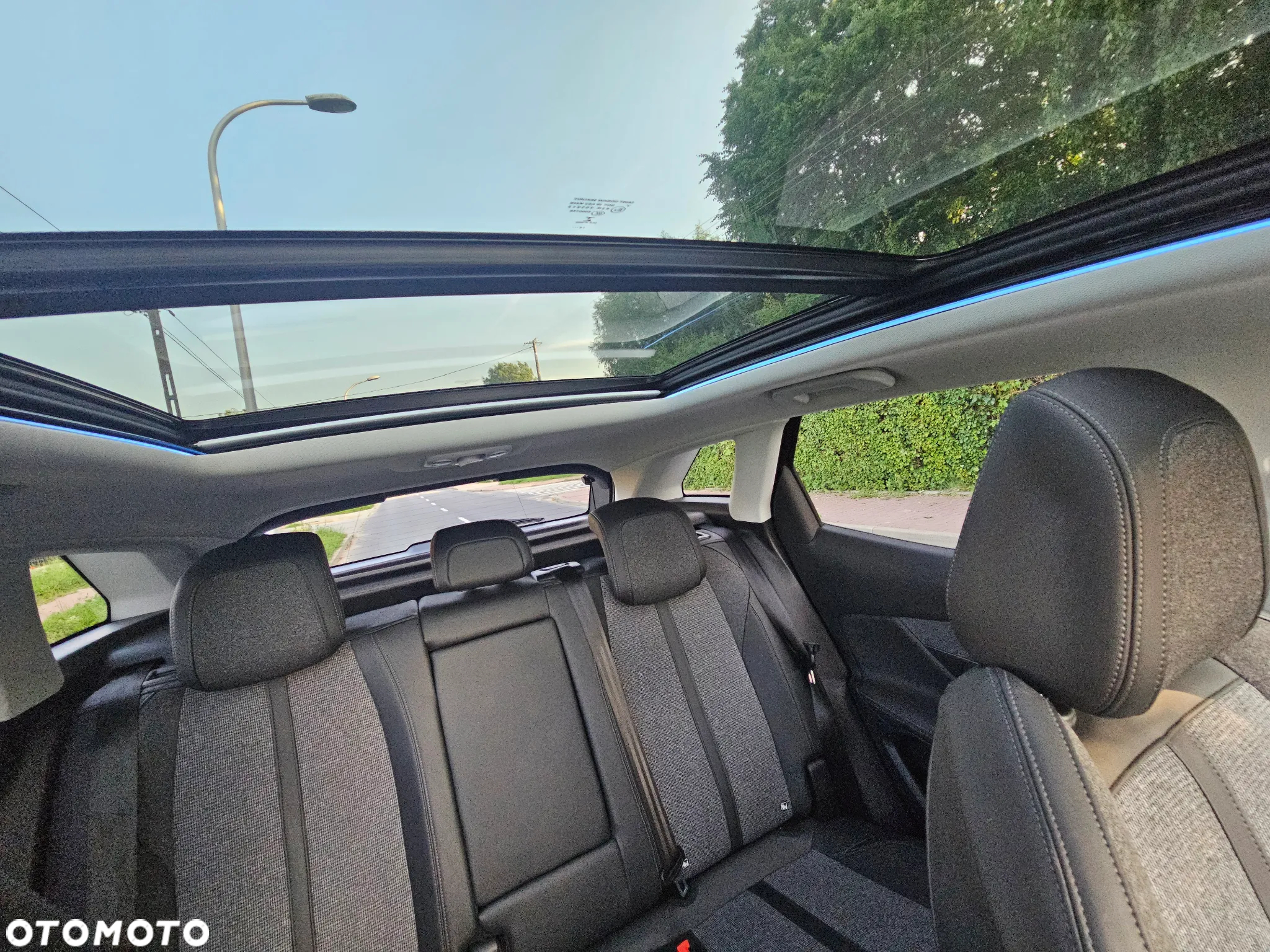 Peugeot 3008 PureTech 130 Stop & Start GPF Allure - 28